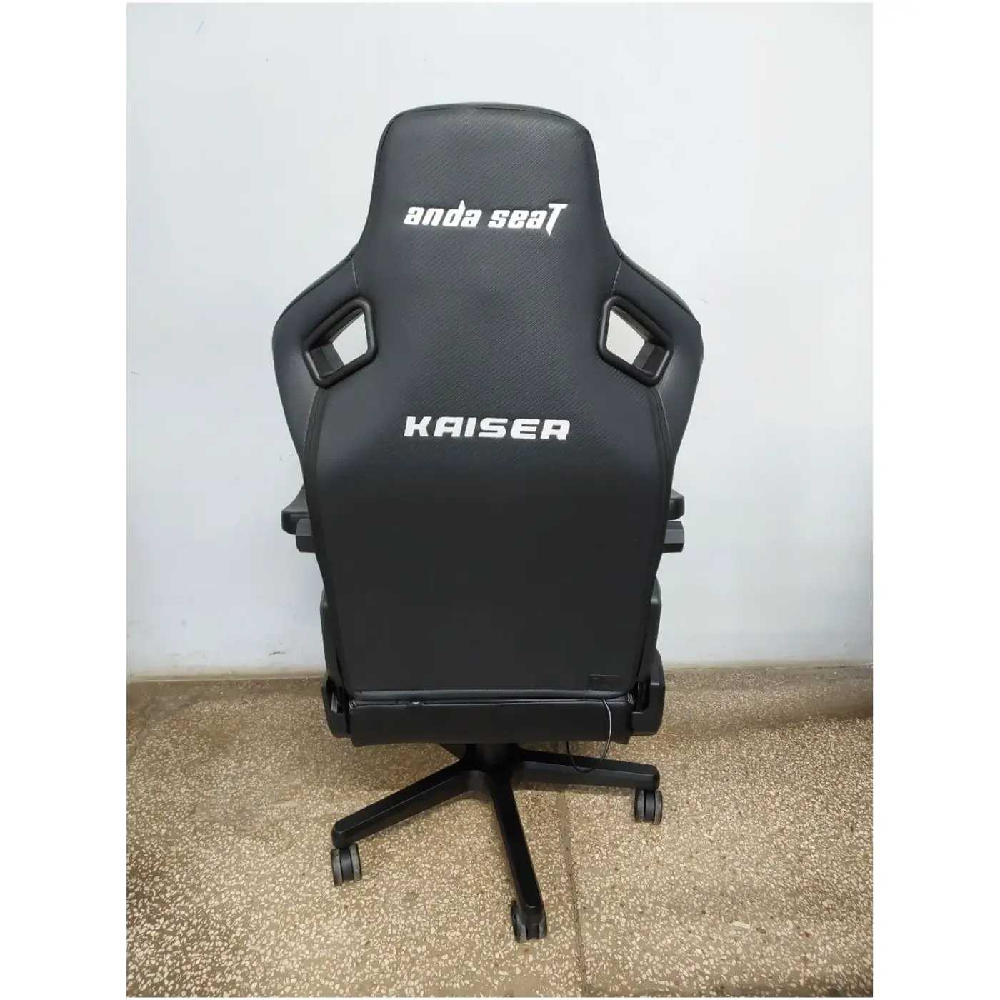 Купити Уцінка Крісло для геймерів Anda Seat Kaiser 4 XL Elegant Black (AD12YDDCXLL20BPV/CEUMO0959882507190038) - фото 4