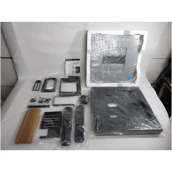 Купить Уценка Корпус Thermaltake Core P1 TG Black (CA1H900T1WN00AD000852) - фото 3