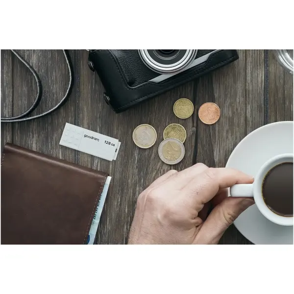 Купить Флеш накопитель 64GB USB Goodram UME2 White (UME2-0640W0R11) - фото 5