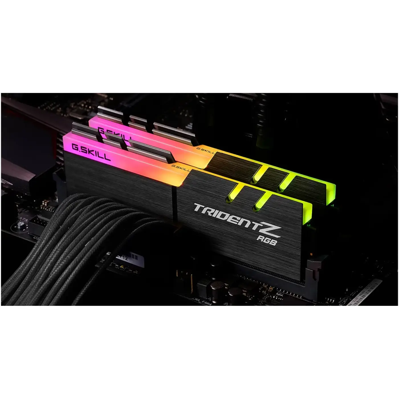 Купить Модуль памяти G.SKILL Trident Z RGB for AMD DDR4 16 ГБ (2×8 ГБ) 3200 МГц CL16 (F4-3200C16D-16GTZRX) - фото 4