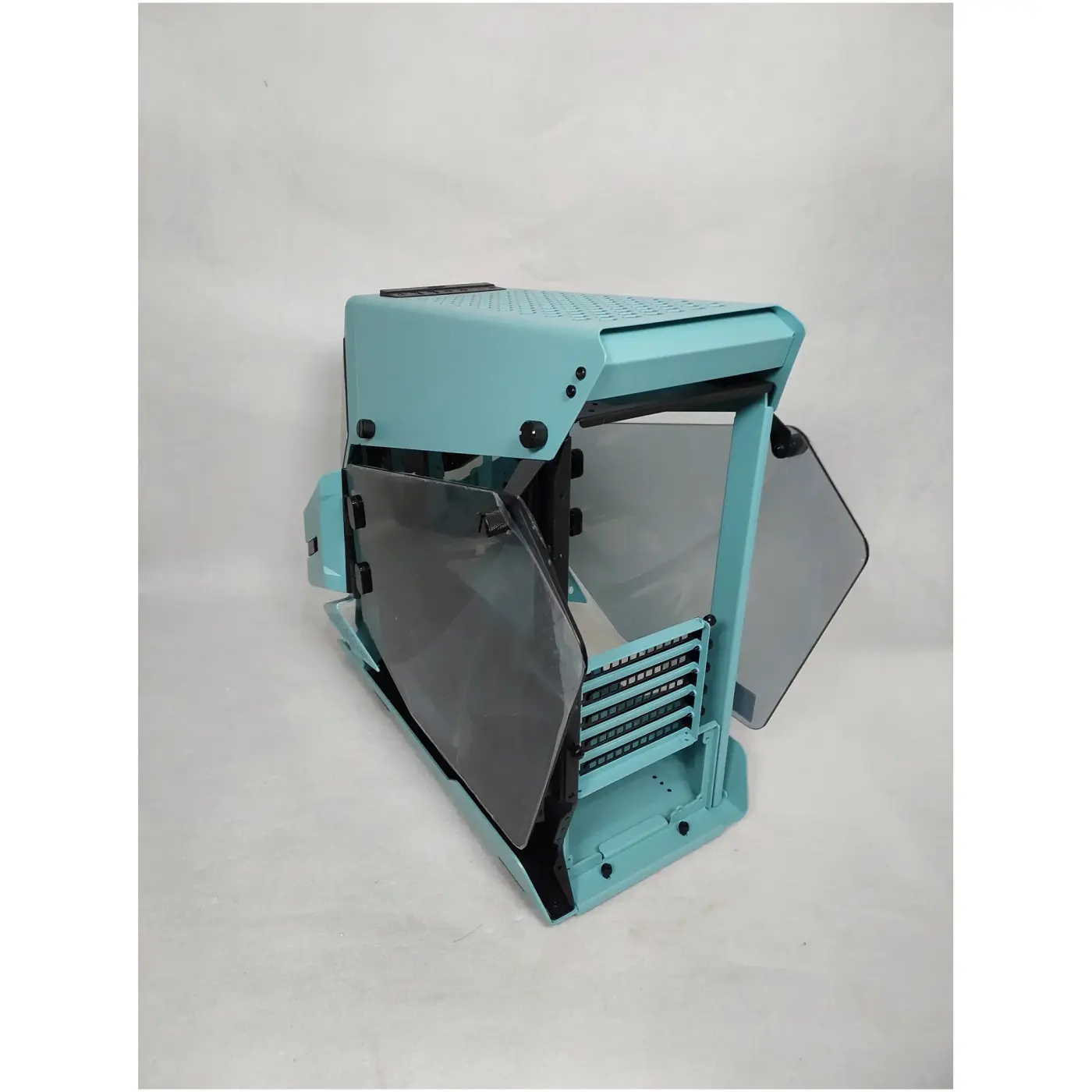 Купить Уценка Корпус Thermaltake AH T200 Turquoise (CA1R400SBWN00CR000187) - фото 5