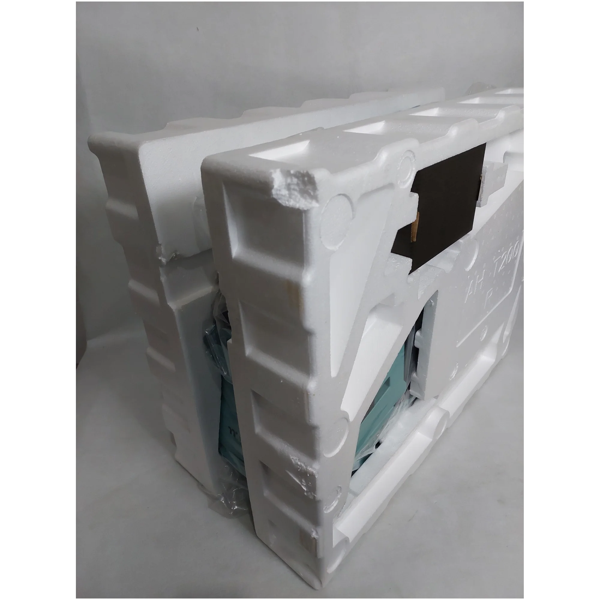 Купить Уценка Корпус Thermaltake AH T200 Turquoise (CA1R400SBWN00CR000187) - фото 7