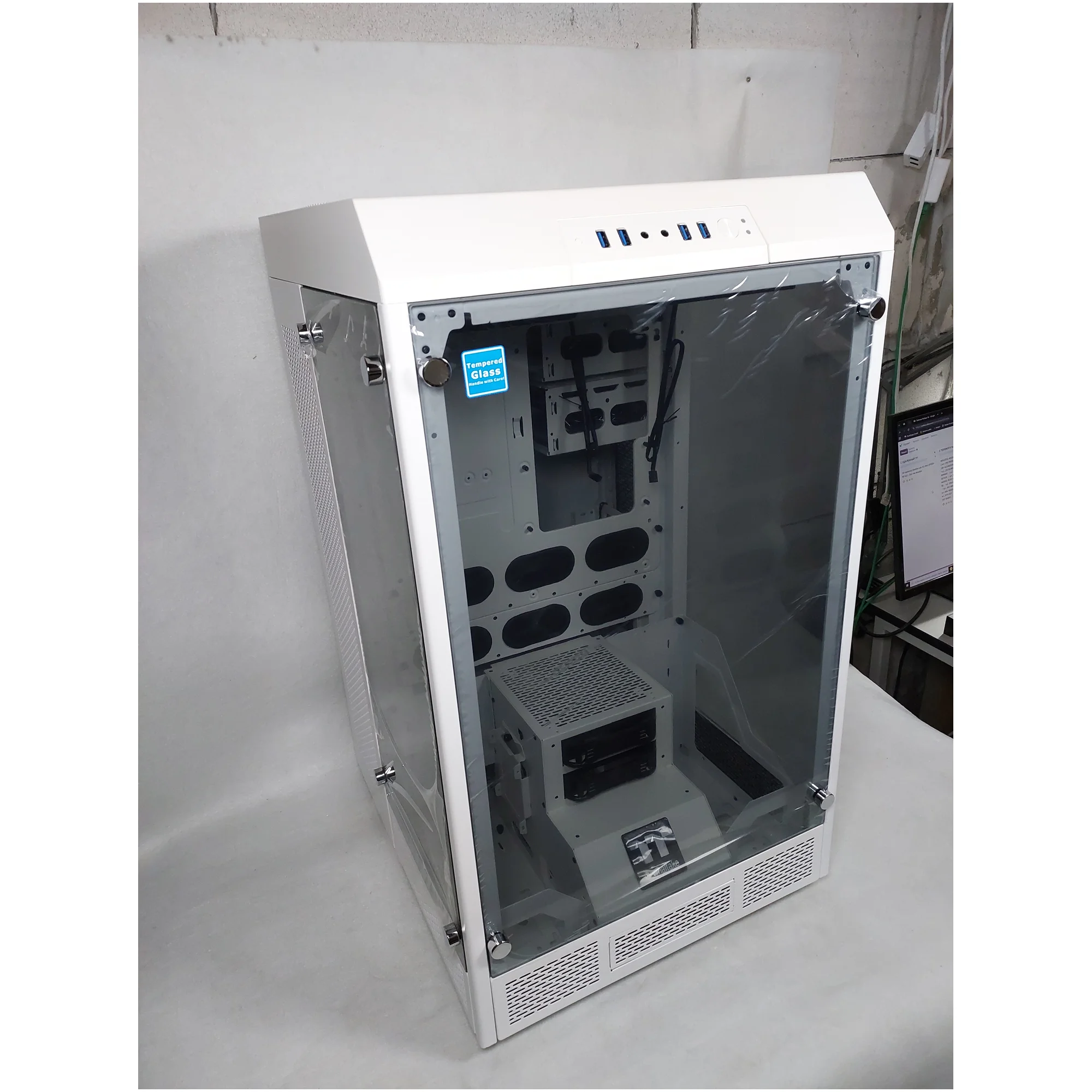 Купить Уценка Корпус Thermaltake The Tower 900 Snow (CA1H100F6WN00PK000079) - фото 3