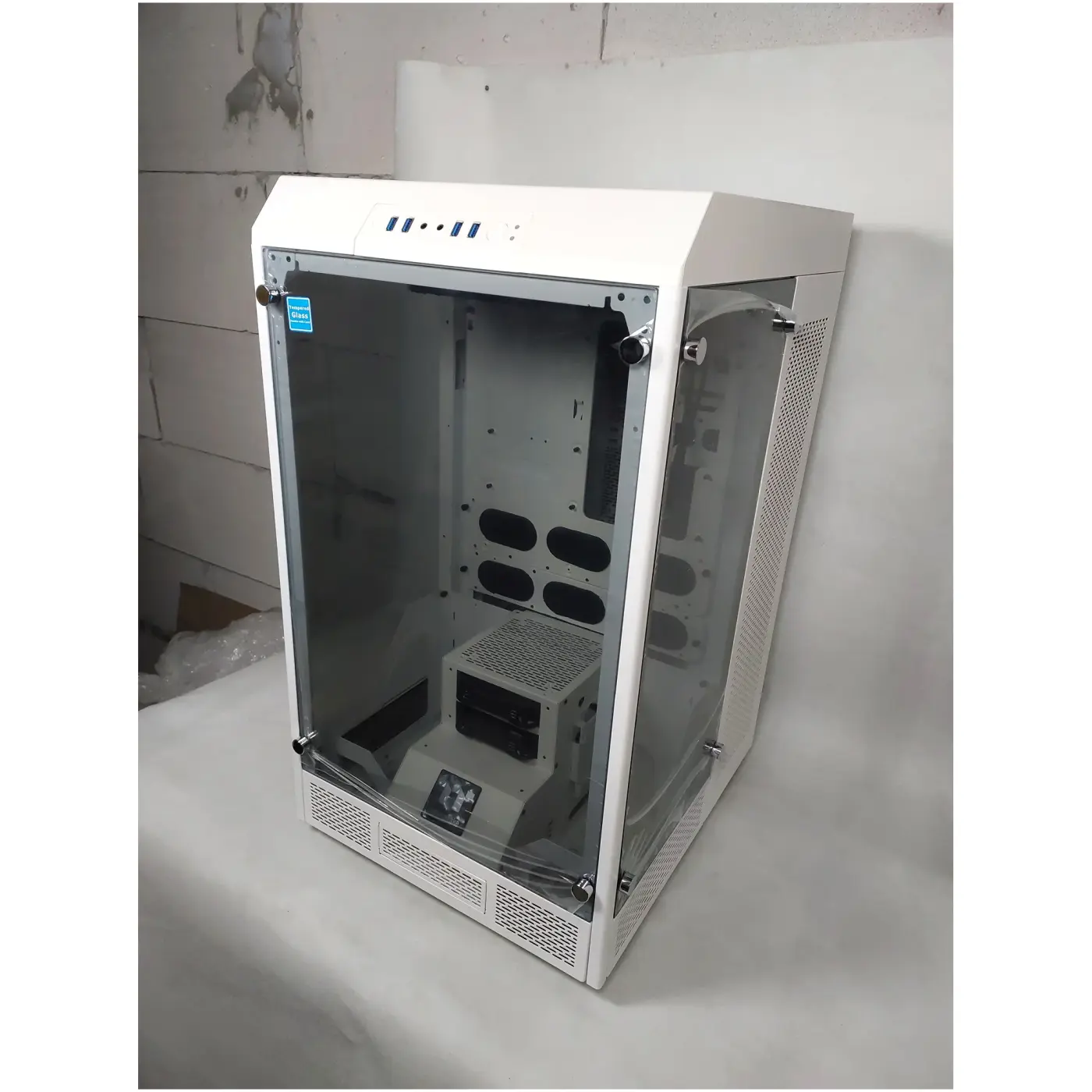 Купить Уценка Корпус Thermaltake The Tower 900 Snow (CA1H100F6WN00PK000284) - фото 2