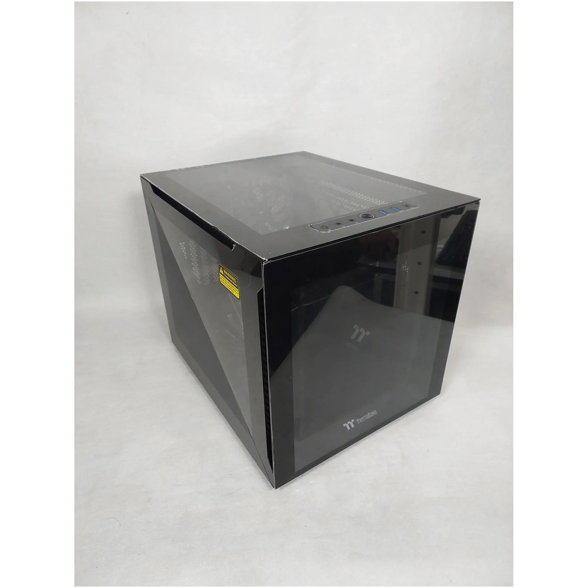Купить Уценка Корпус Thermaltake Divider 200 TG Black (CA1V100S1WN00SD000465) - фото 1