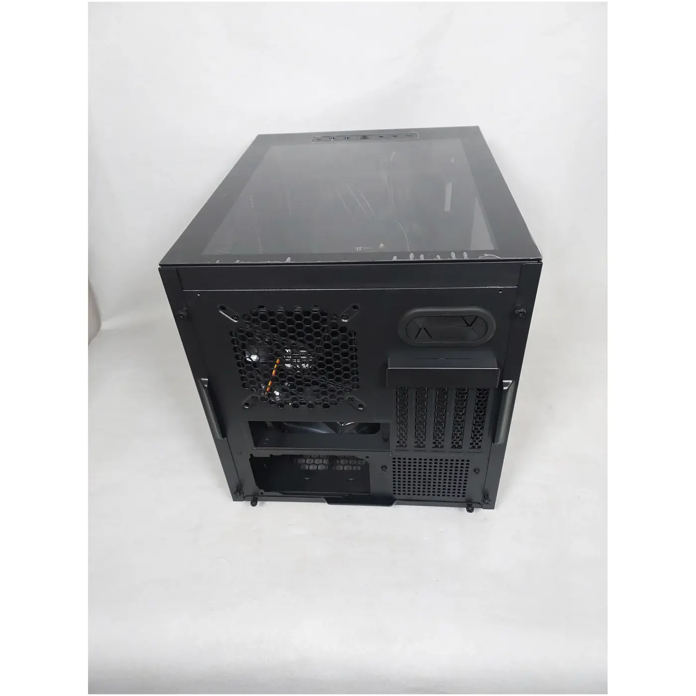 Купить Уценка Корпус Thermaltake Divider 200 TG Black (CA1V100S1WN00SD000465) - фото 3