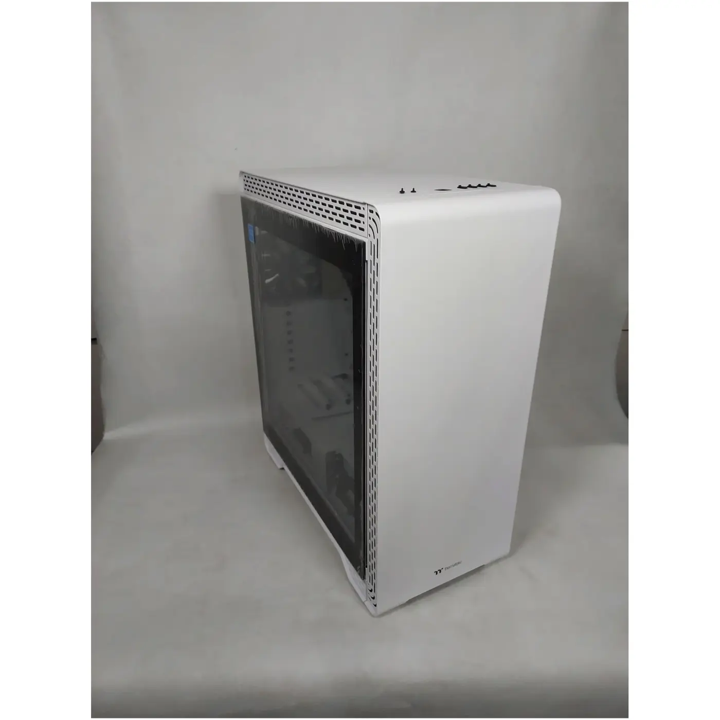 Купить Уценка Корпус Thermaltake S500 TG Snow (CA-1O3-00M6WN-00SR000034) - фото 2