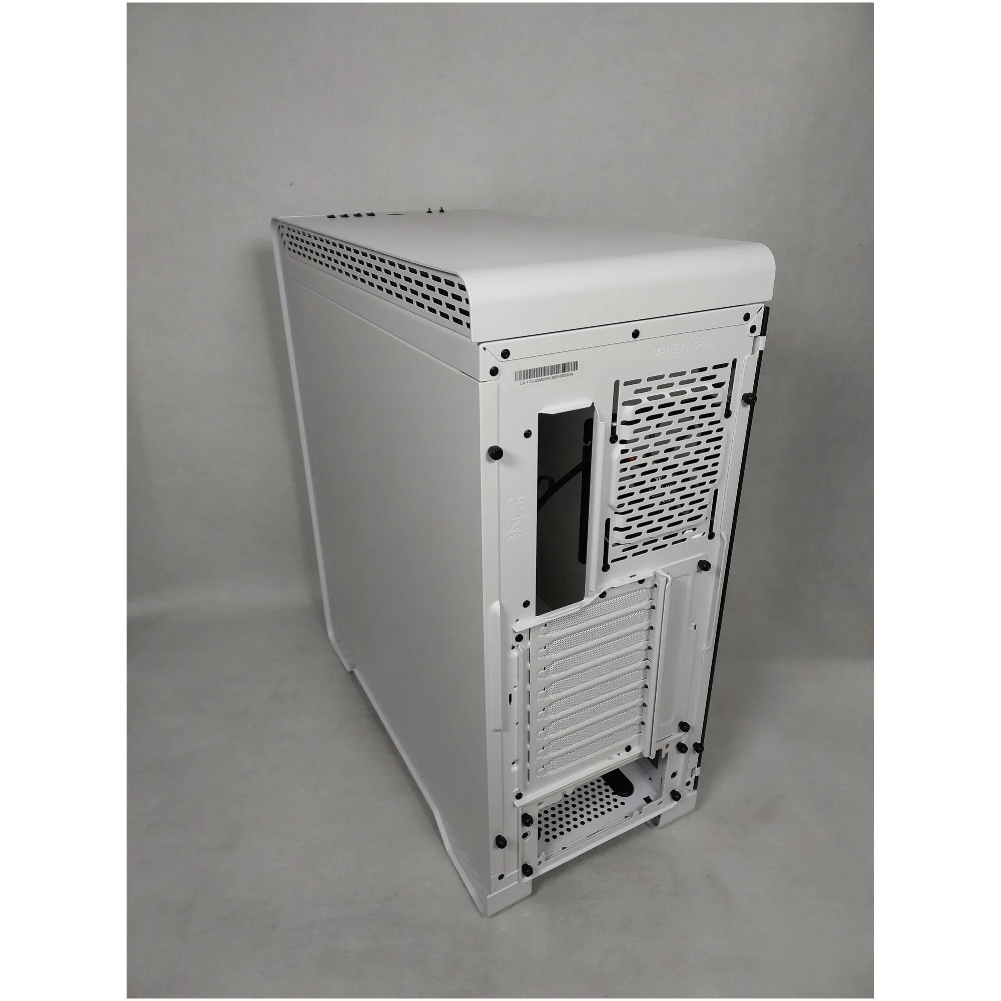 Купить Уценка Корпус Thermaltake S500 TG Snow (CA-1O3-00M6WN-00SR000034) - фото 6