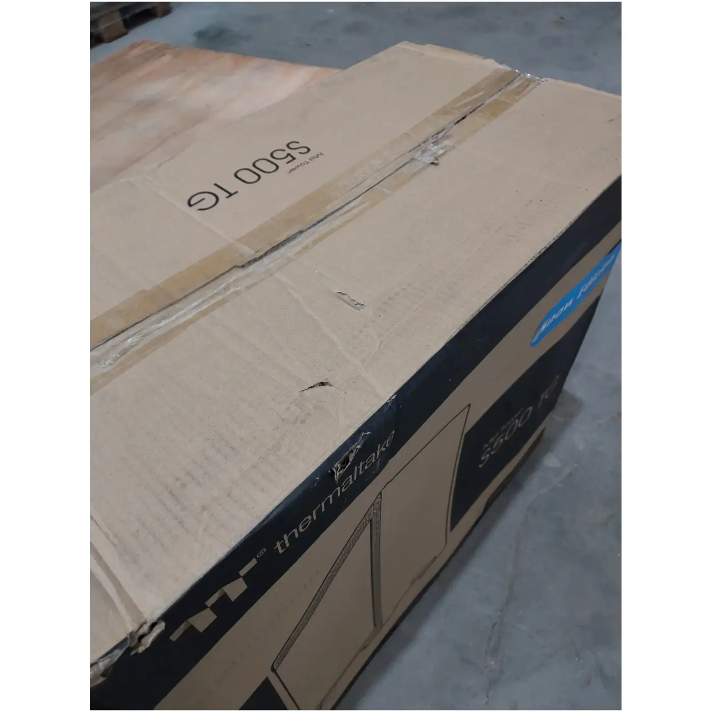 Купить Уценка Корпус Thermaltake S500 TG Snow (CA-1O3-00M6WN-00SR000025) - фото 9