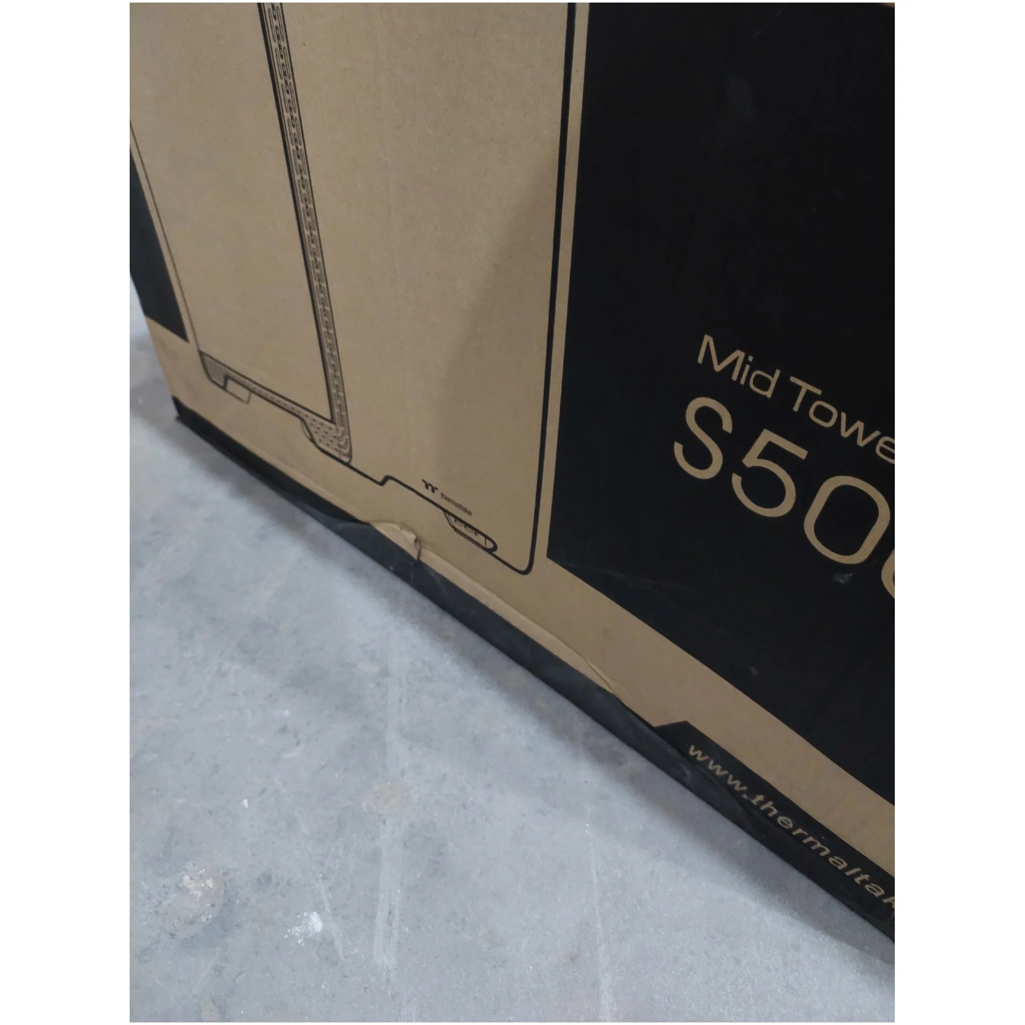Купить Уценка Корпус Thermaltake S500 TG Snow (CA-1O3-00M6WN-00SR000025) - фото 10