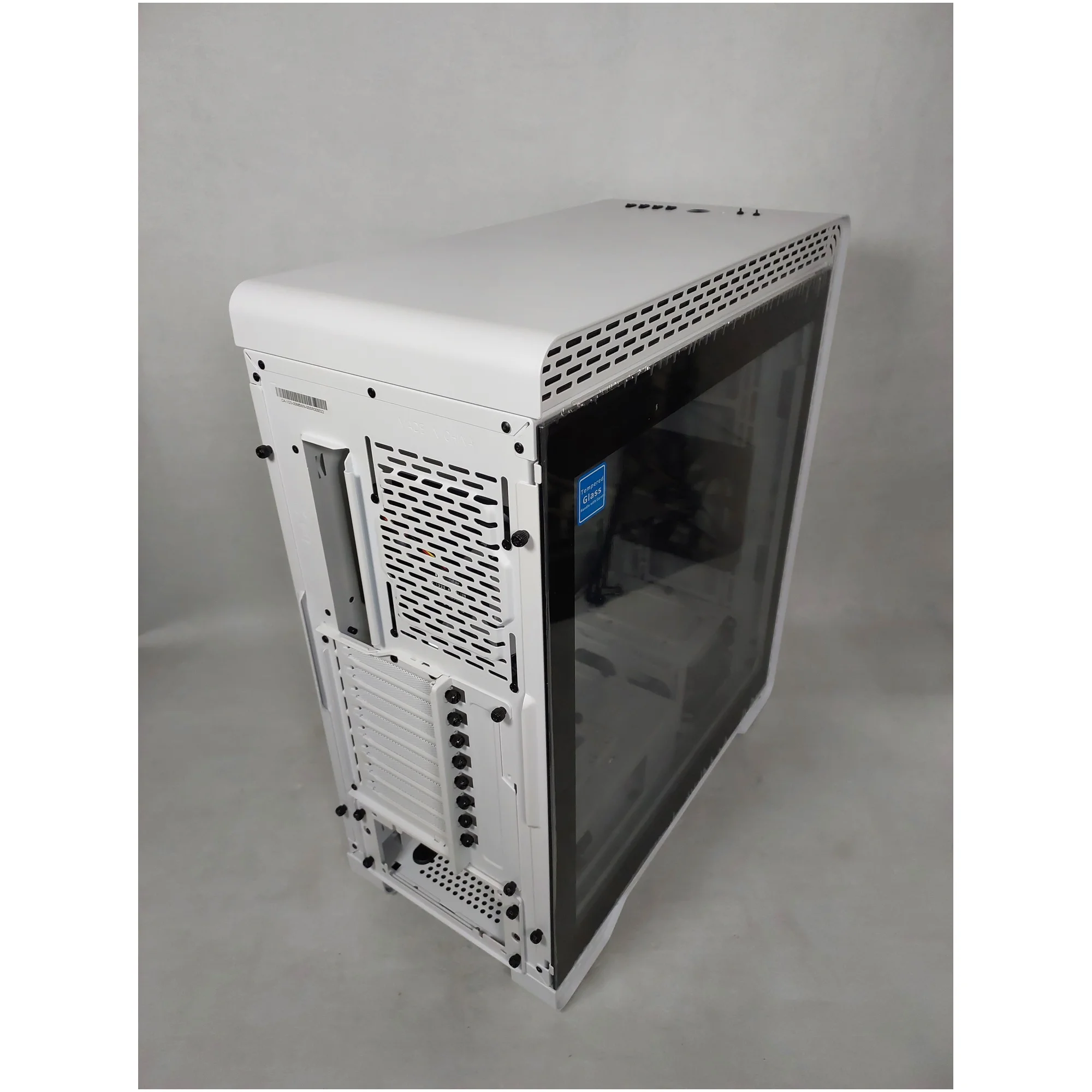 Купить Уценка Корпус Thermaltake S500 TG Snow (CA-1O3-00M6WN-00SR000022) - фото 3