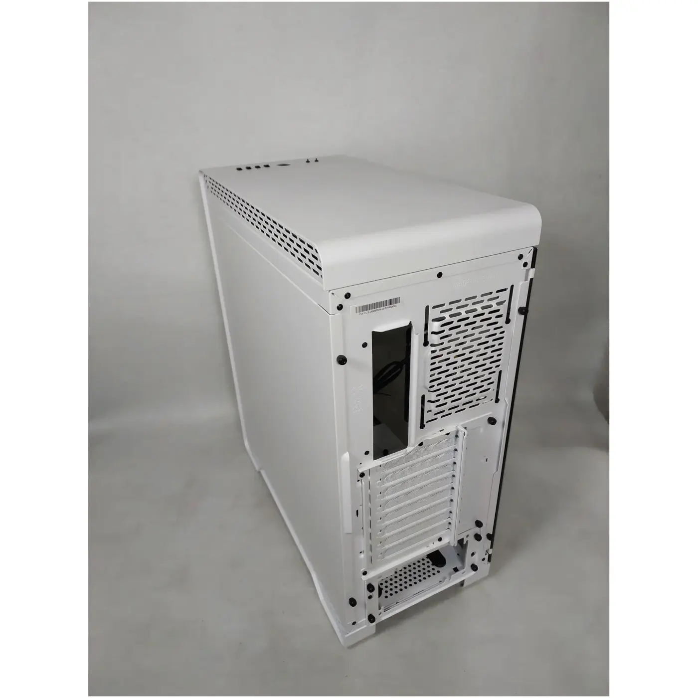 Купить Уценка Корпус Thermaltake S500 TG Snow (CA-1O3-00M6WN-00SR000022) - фото 4