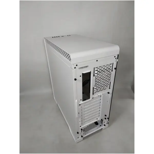 Купить Уценка Корпус Thermaltake S500 TG Snow (CA-1O3-00M6WN-00SR000022) - фото 4