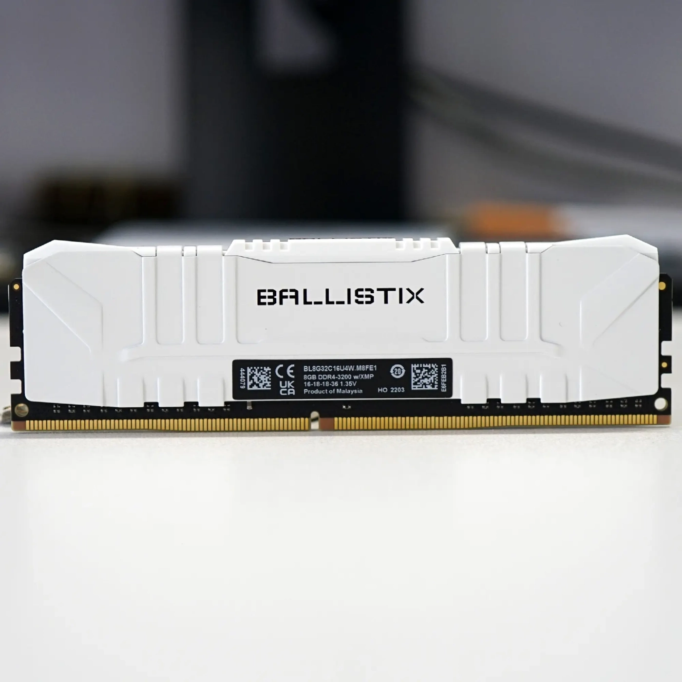 Купить Модуль памяти Crucial Ballistix BL8G32C16U4W 8GB - фото 2