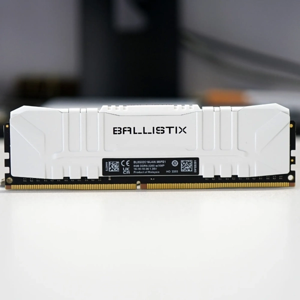Купить Модуль памяти Crucial Ballistix BL8G32C16U4W 8GB - фото 2