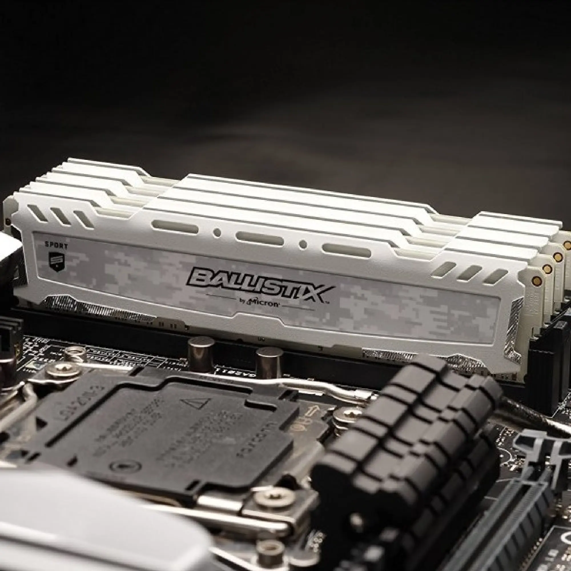 Купить Модуль памяти Crucial Ballistix Sport LT BLS8G4D26BFSCK 8GB - фото 2