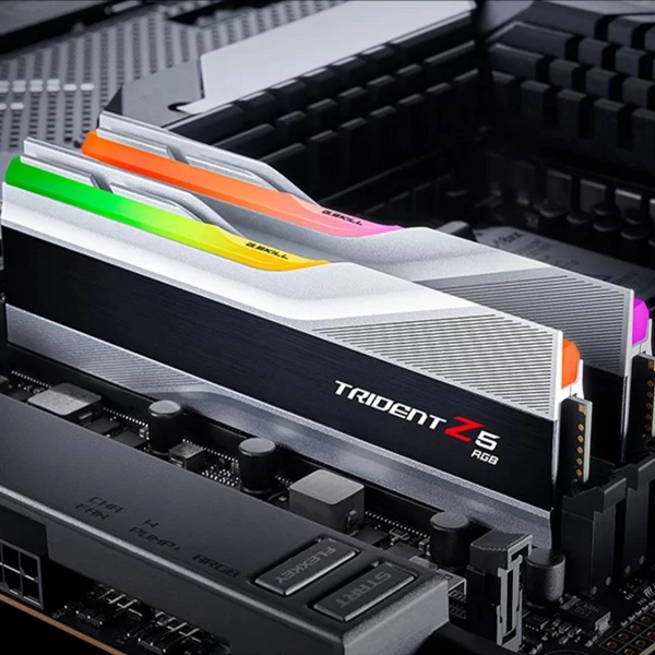 Купить Модуль памяти G.Skill Trident Z5 RGB Silver DDR5-6400 64GB KIT (2x32GB) (F5-6400J3239G32GX2-TZ5RS) - фото 8