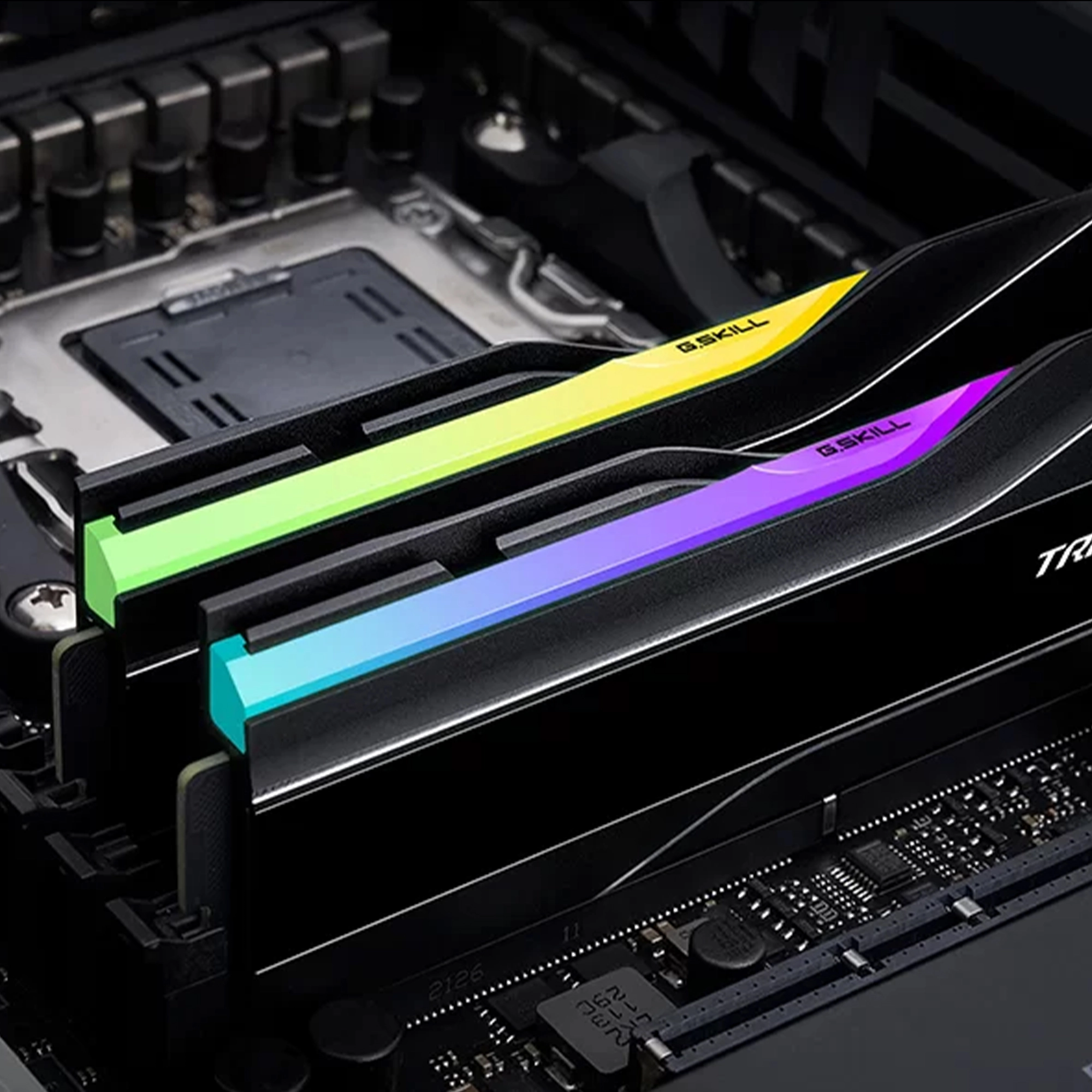 Купить Модуль памяти G.Skill Trident Z5 RGB Black DDR5-6000 64GB KIT (2x32GB) (F5-6000J3238G32GX2-TZ5NR) - фото 6